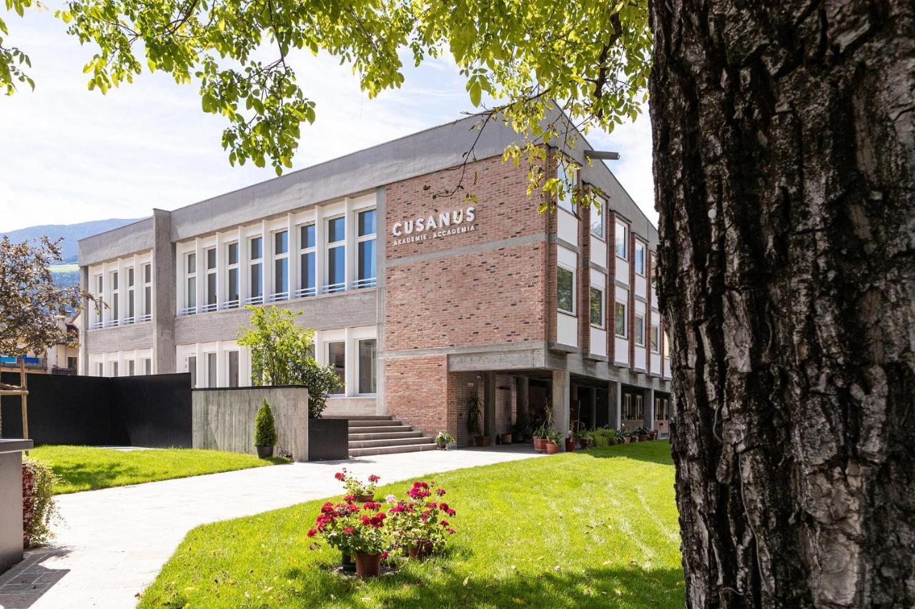 Cusanus Akademie - Accademia Cusanus Bressanone Eksteriør bilde